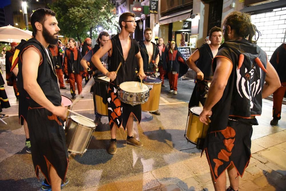 La trobada de diables fa tremolar el Barri Antic d