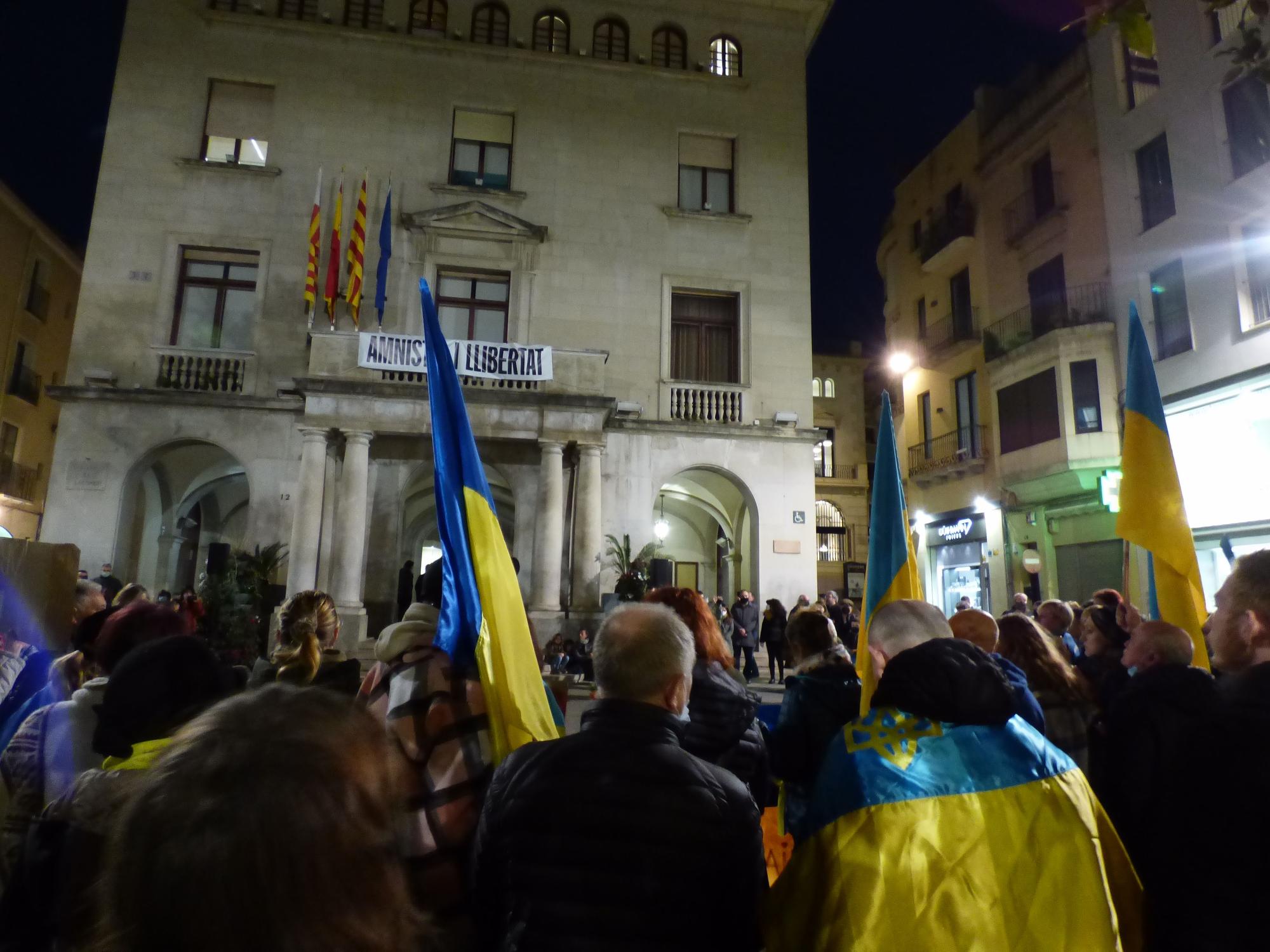 Concentració a Figueres contra la guerra a Ucraïna