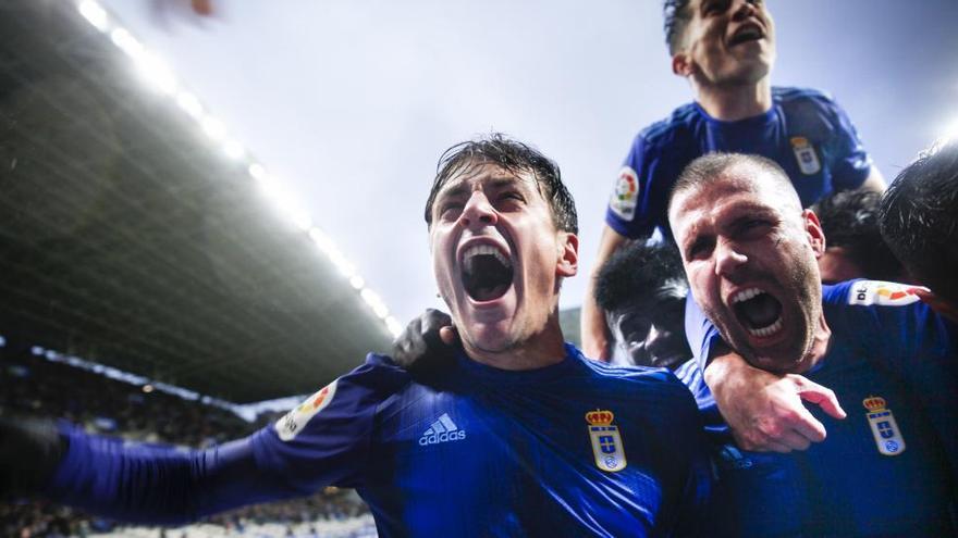 Sangalli, Ortuño y Nieto celebran el 2-1.