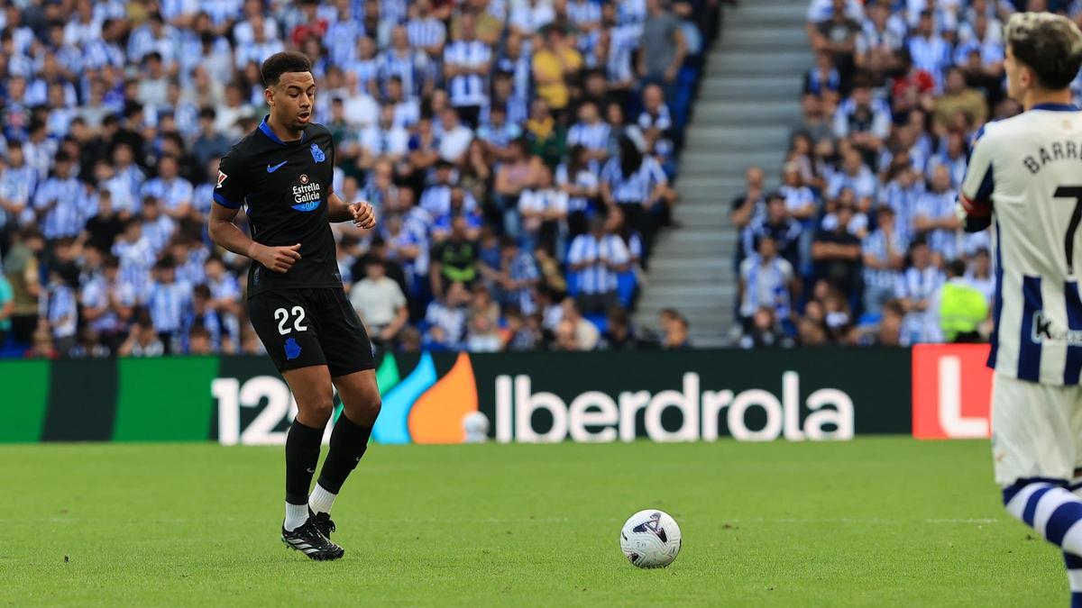 El Deportivo pierde a Bright Ede por una lesión en el bíceps femoral: Estará varias semanas de baja