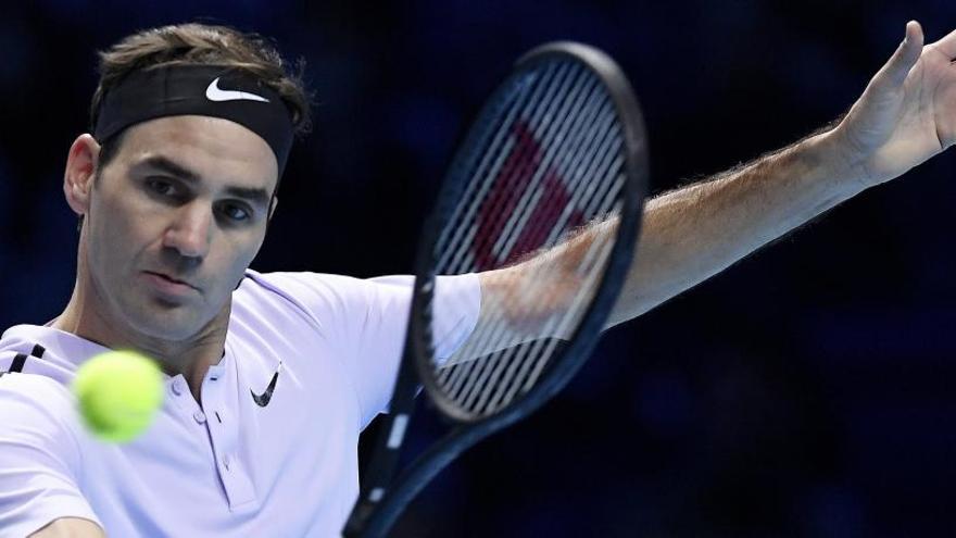 Federer no da opción a Sock en su estreno en la Copa de Maestros