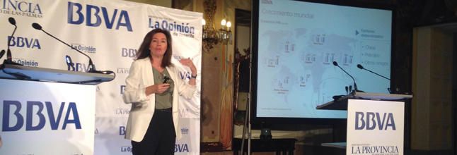 La directora del BBVA España en el Foro Editorial Prensa Ibérica