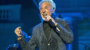 Tom Jones actuando en la pasada edición del Festival Jardins de Pedralbes. 