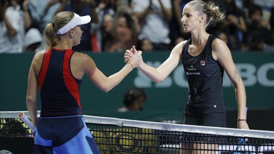 Pliskova hace tambalear el reinado de Wozniacki