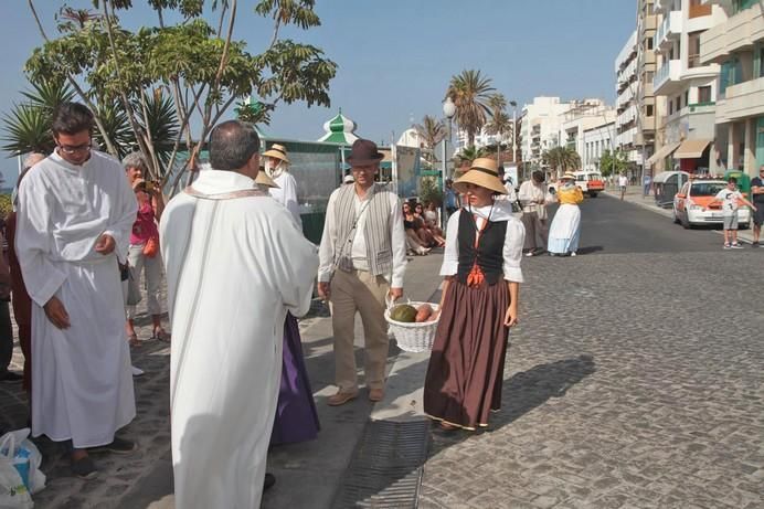 Arrecife se llena de folclore y tradición