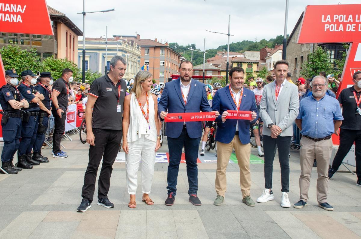La salida de la Vuelta en 2022.