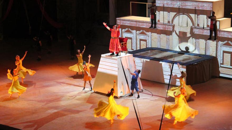 Un momento del show de Nerón en el auditorio Circus Maximus