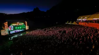 Pirineos Sur vive su fin de semana grande con llenazos para Amaia y Viva Suecia