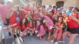 Grandes momentos : La Vall se rinde a les Penyes en Festes en el inicio de una semana que promete ser épica