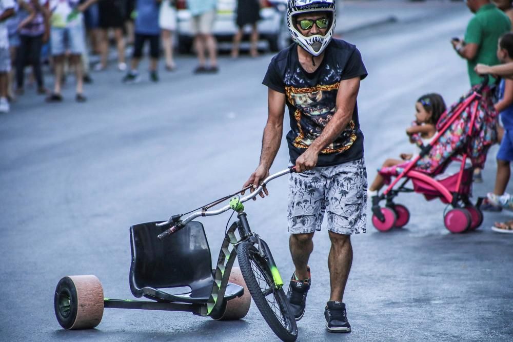 Los seis participantes protagonizaron divertidas escenas derrapando y haciendo giros para el deleite de las cientos de personas