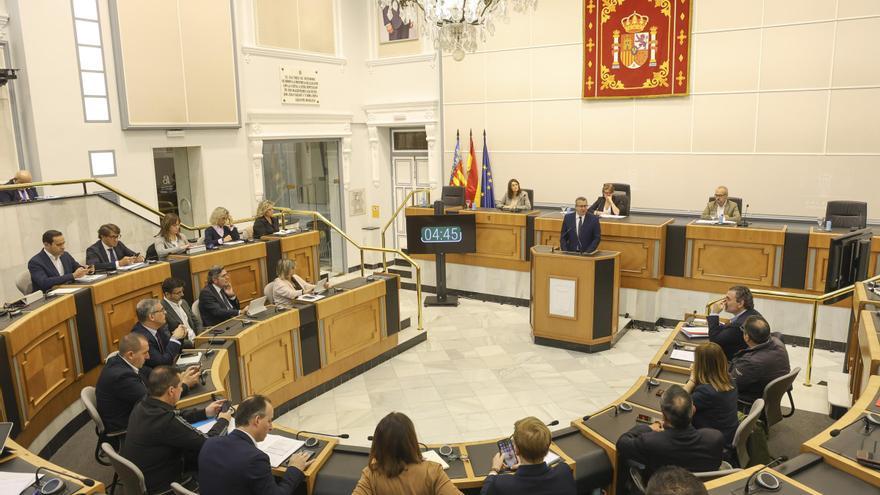Toni Pérez interviene, el año pasado, en el Debate del Estado de la Provincia de Alicante