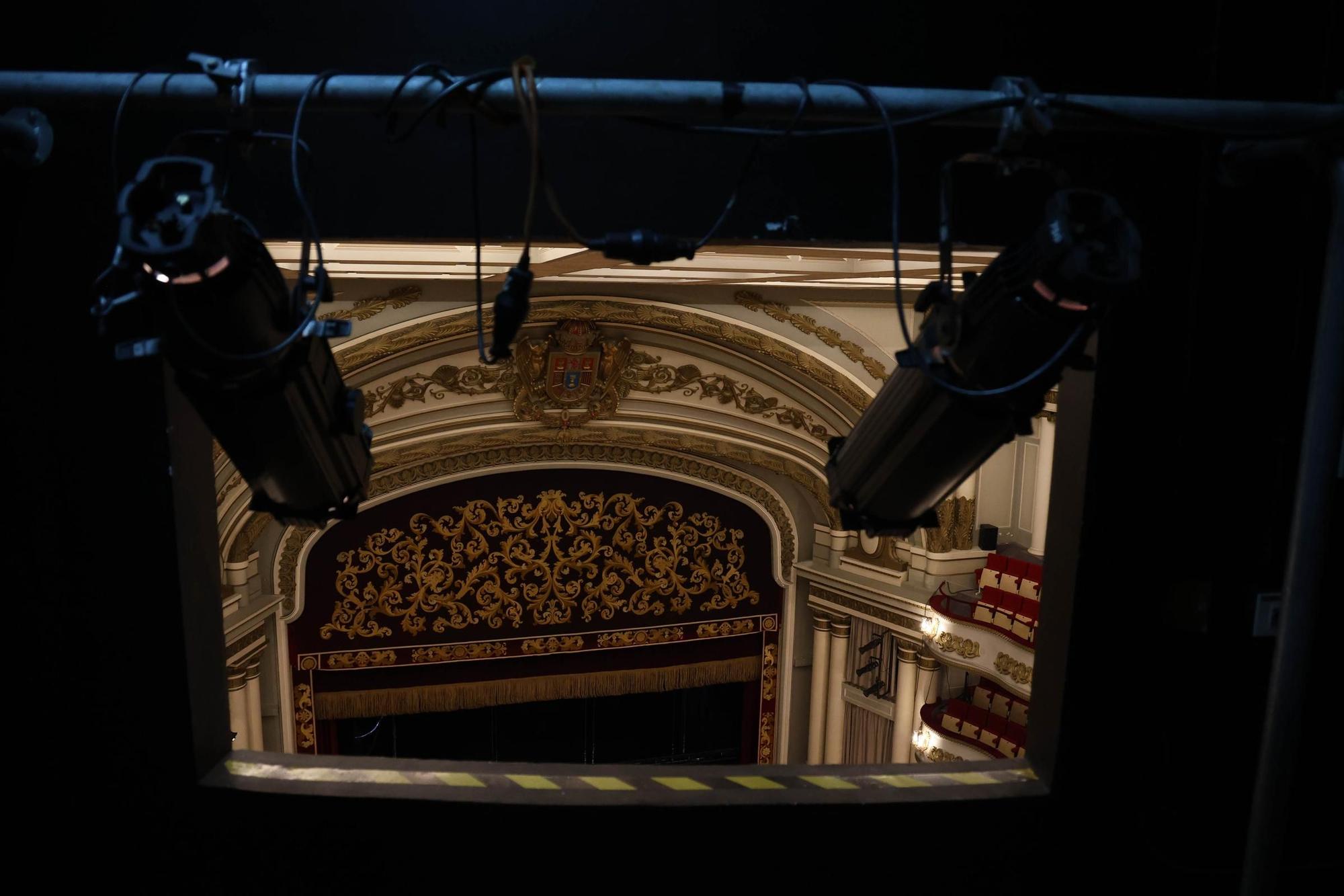 El escenario del teatro desde unos de los focos Alba Villar.jpg