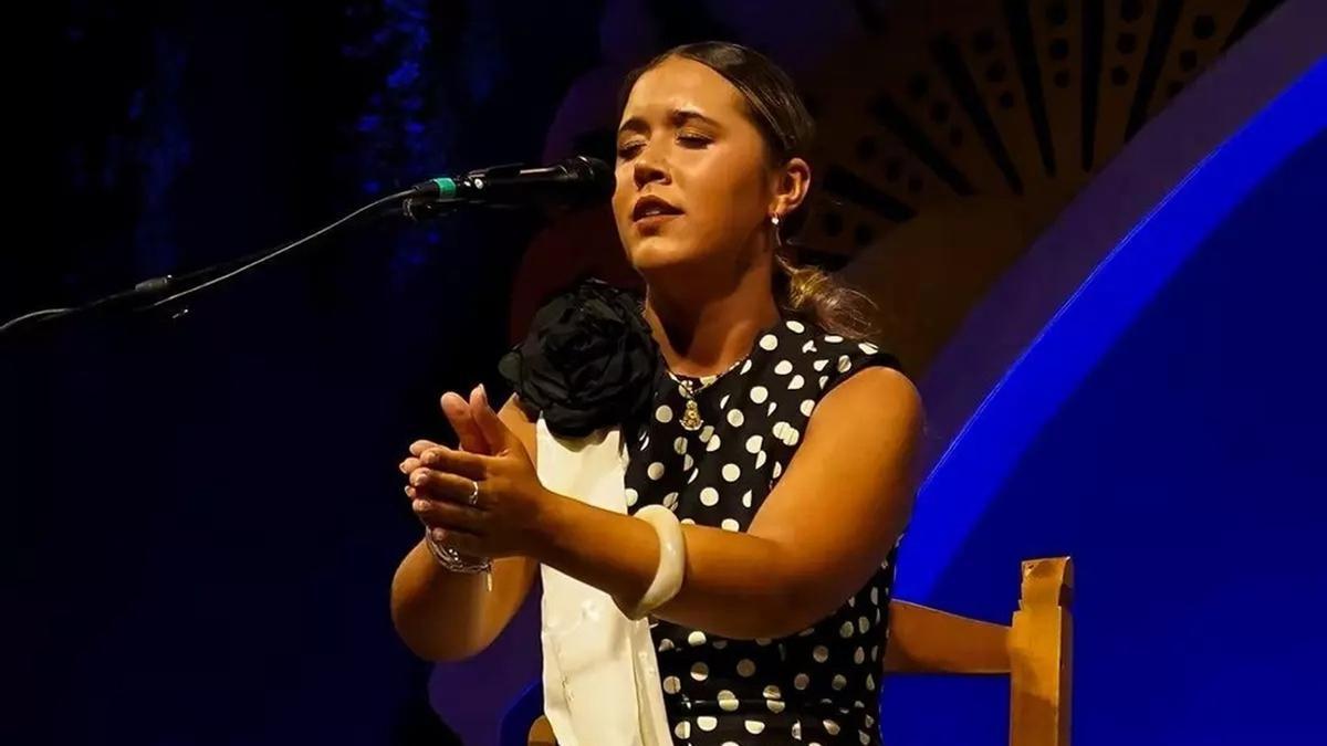 Cecilia Rossi Nue - He Is Sneaky and As He Just Wrote