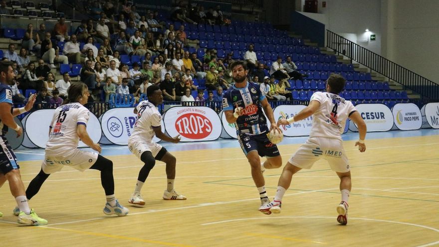 El Trops vuela ante el Agustinos de Alicante (34-24)