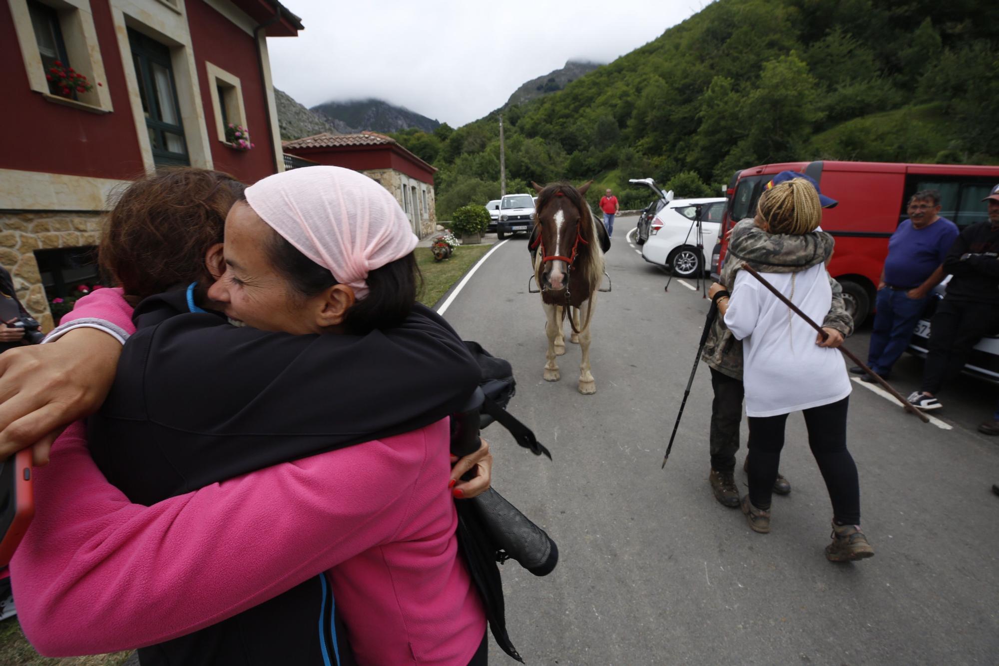 En imágenes: Así ha sido el rescate de las dos montañeras perdidas en Caso
