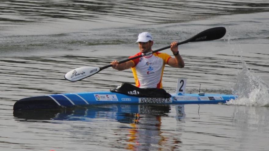 Roi Rodríguez peleará por las medallas // @fegapi