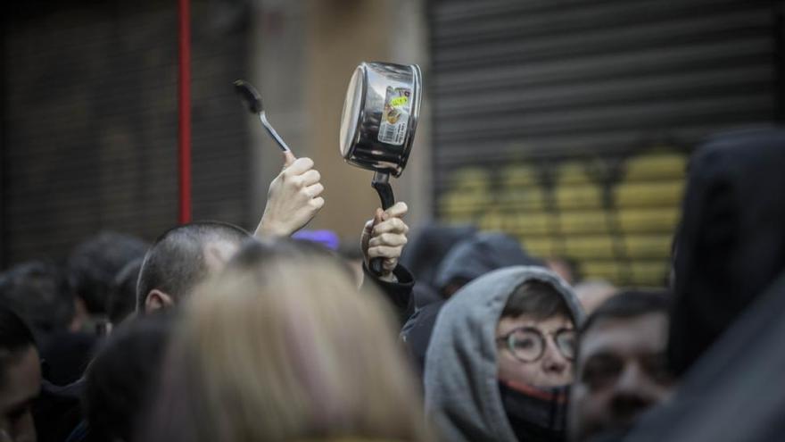 Protestas contra el Rey en una Barcelona blindada