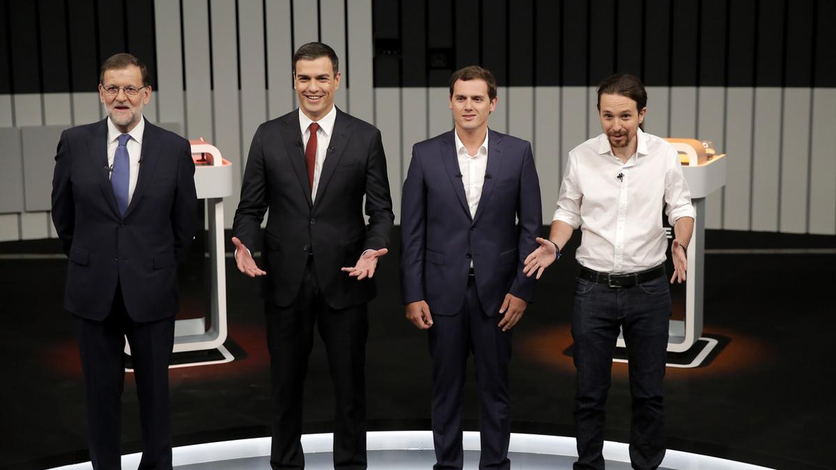 Mariano Rajoy, Pedro Sánchez, Albert Rivera y Pablo Iglesias, justo antes del debate a cuatro.