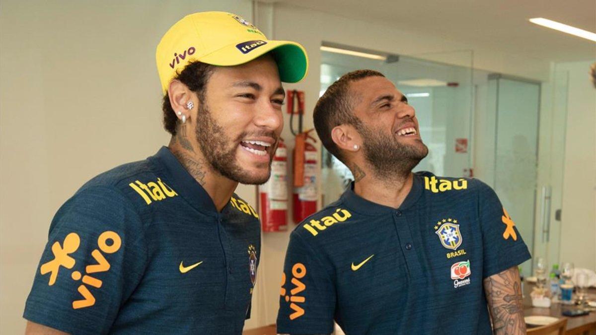 Dani Alves y Neymar tienen una gran relación personal