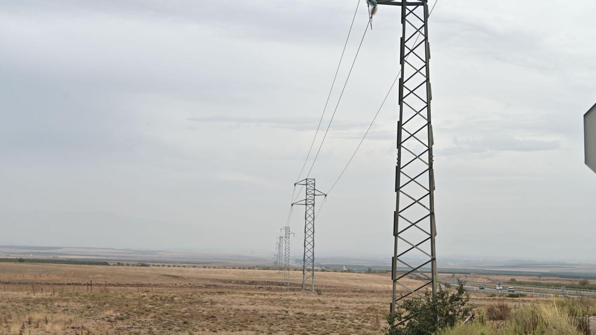 Los entresijos de la nueva piedra negra’ de Calatorao: un polígono fallido, los primeros contratistas y un gigante digital de 223 hectáreas