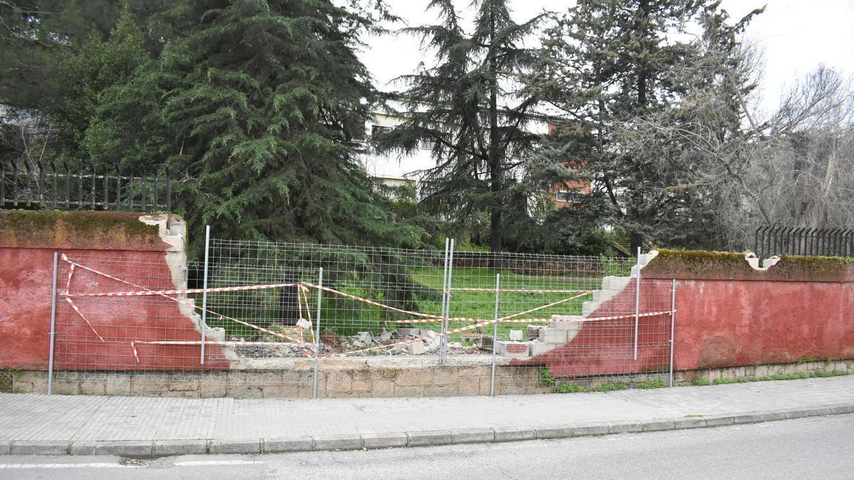 Vídeo | El muro de El Brocense continúa igual tras su derrumbe por el temporal