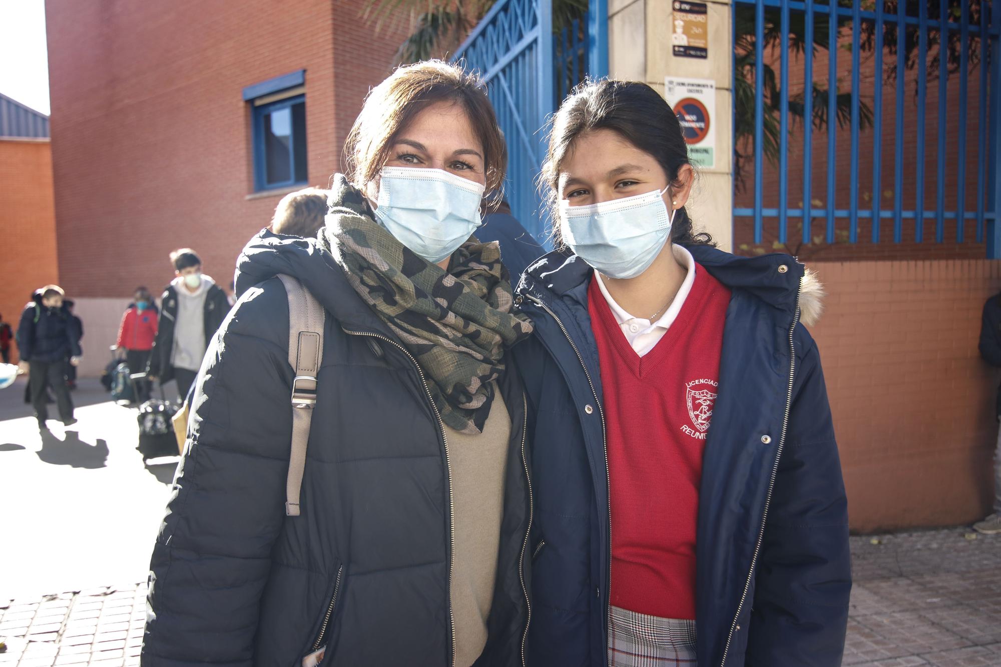 Primera jornada de vacunación en los colegios extremeños