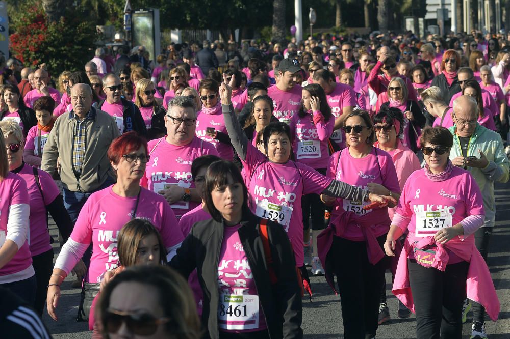 La marea contra el cáncer inunda Elche