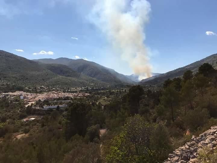 Incendio en Benigembla y Castell de Castells