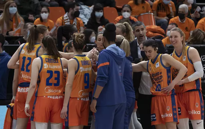 Triunfo del Valencia Basket ante el Campus Promete