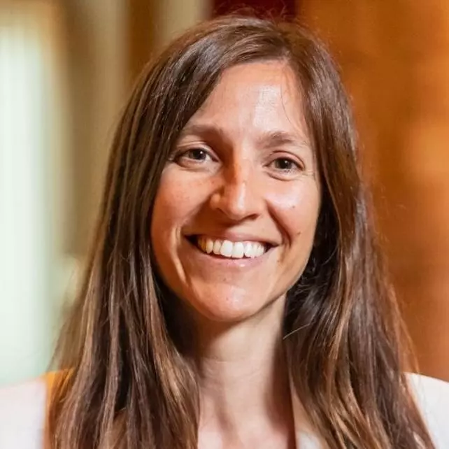 Clara Marsan, secretaria general