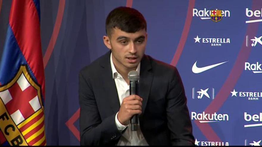 Pedri: "Mi ídolo es Iniesta y quiero aprender del mejor, Messi, quiero que se quede"