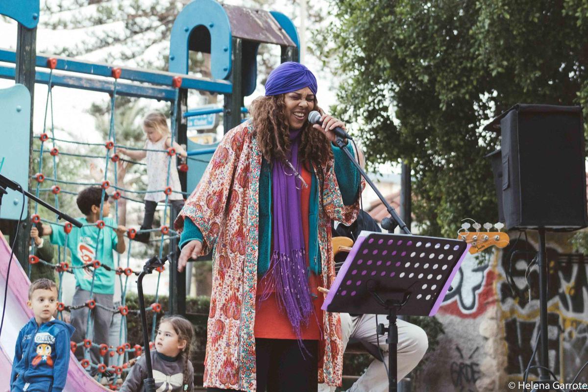 Carla Vallet lleva el JazzDay al quiosco La Silva con un concierto cercano en el parque de Canalejas
