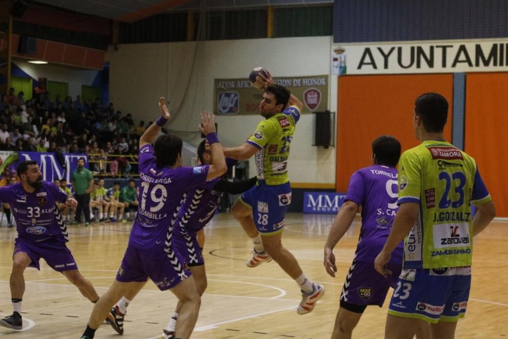 MMT Seguros - Balonmano Torrelavega