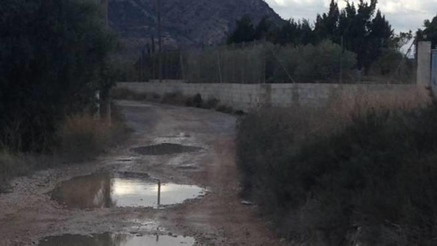 Imagen del camino de Verdegás hace unos días tras unas lluvias.