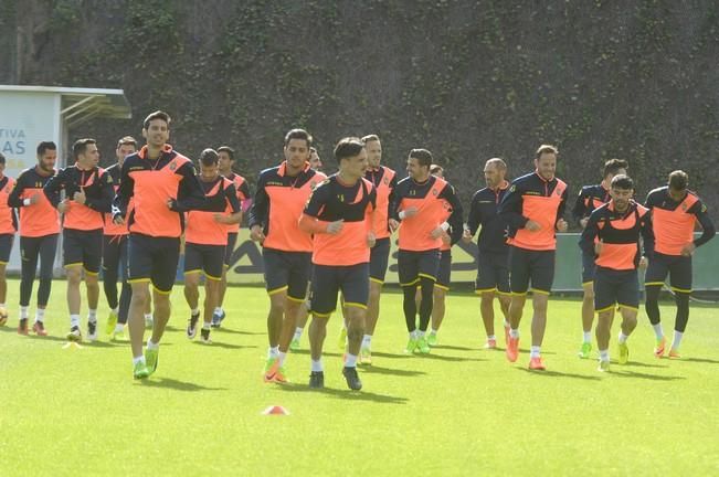 ENTRENAMIENTO DE LA UD LAS PALMAS EN BARRANCO ...