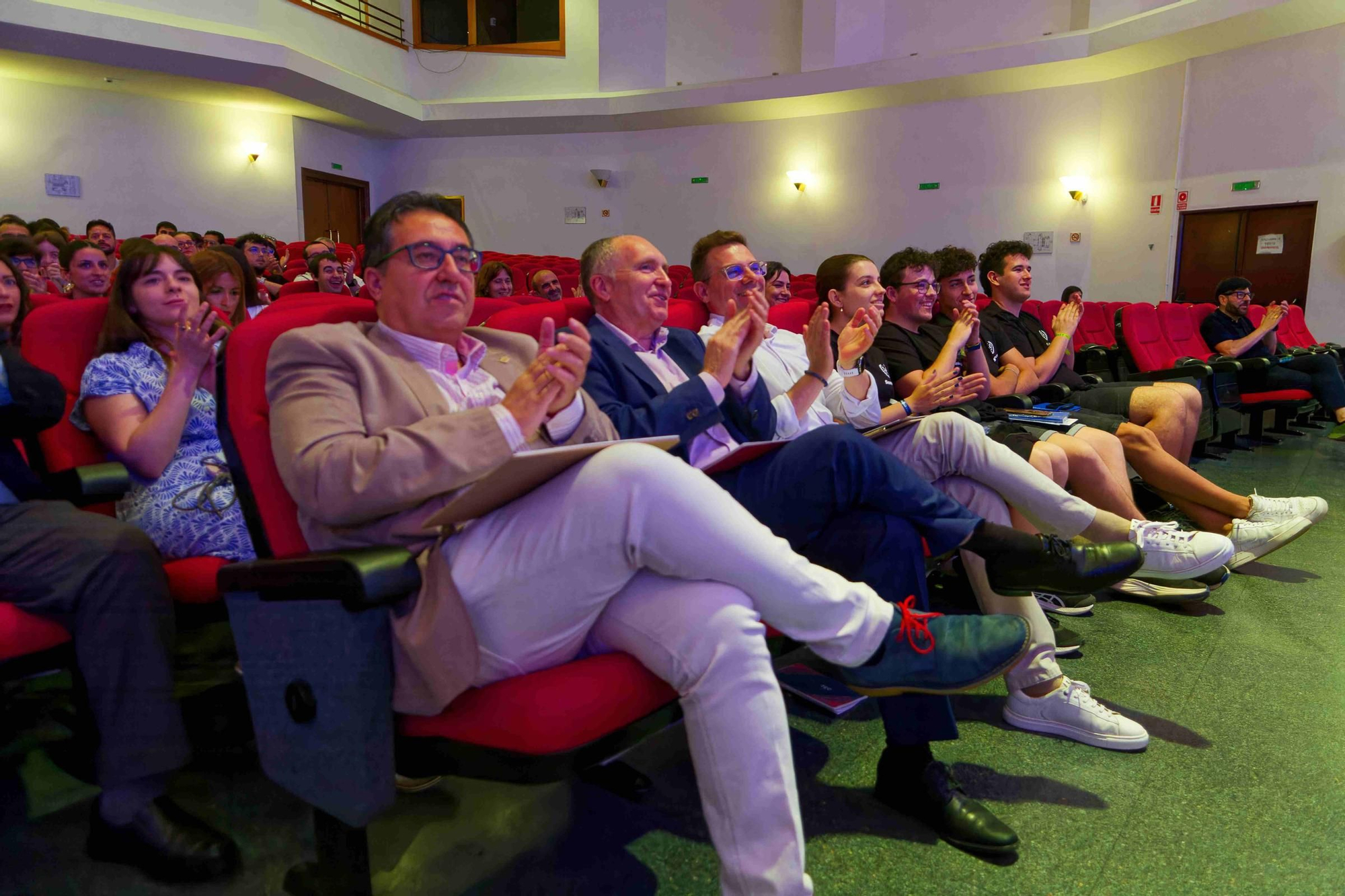 Castellón vibra con la final del Hackathon Cámara 2025