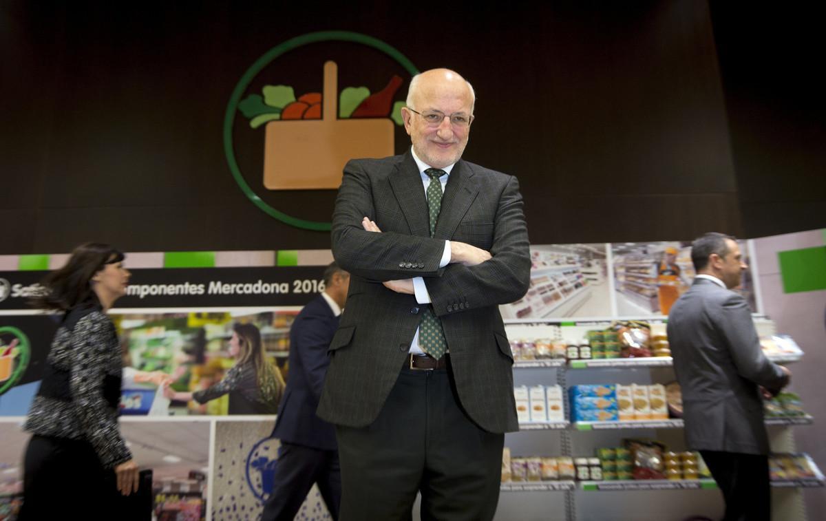 GRA075. VALENCIA, 02/03/2017.- El presidente de Mercadona, Juan Roig, durante la presentación hoy de los resultados de la compañía de 2016 y las previsiones para el presente año. EFE/Kai Försterling