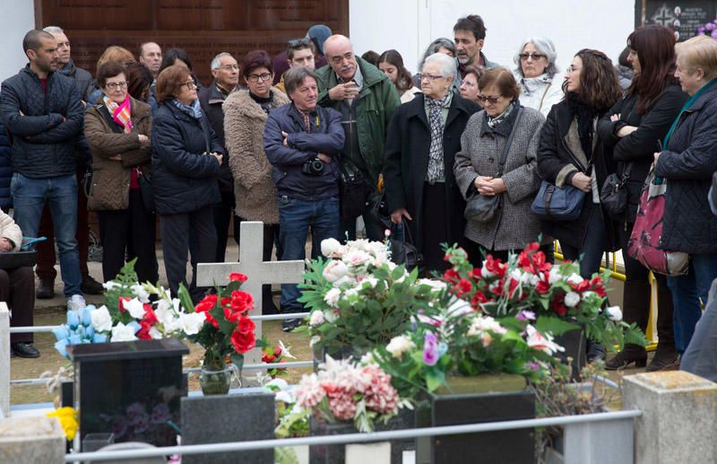 Exhumaciones de la fosa 22 del cementerio de Paterna