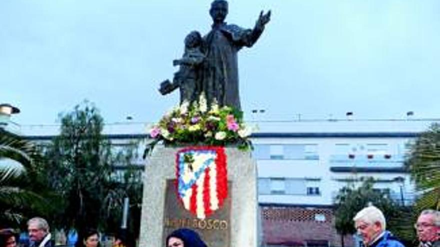 Ofrenda floral a San Juan Bosco de la peña Atlético de Madrid