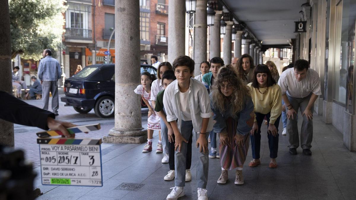 Rodaje en la plaza Fuente Dorada de Valladolid de una de las escenas del musical 'Voy a pasármelo bien', que se estrena este viernes en salas de cine.