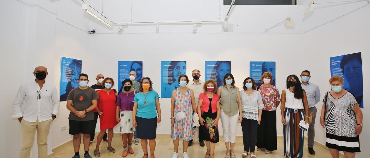 Imagen de la presentación con la presencia del concejal de Educación y miembros de Ars Creatio