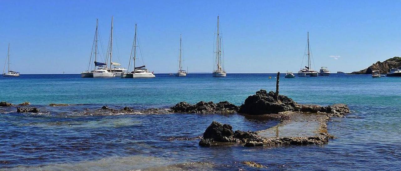 El muelle de Cala Boix.