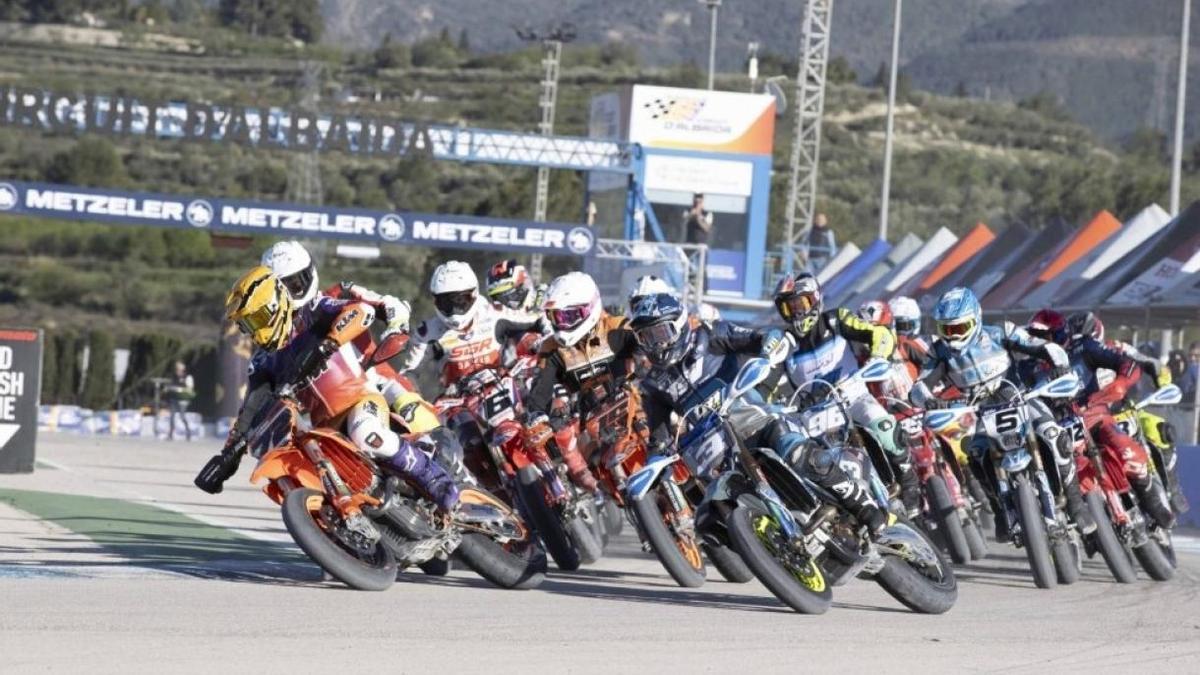 Un momento del campeonato de supermotard en Albaida
