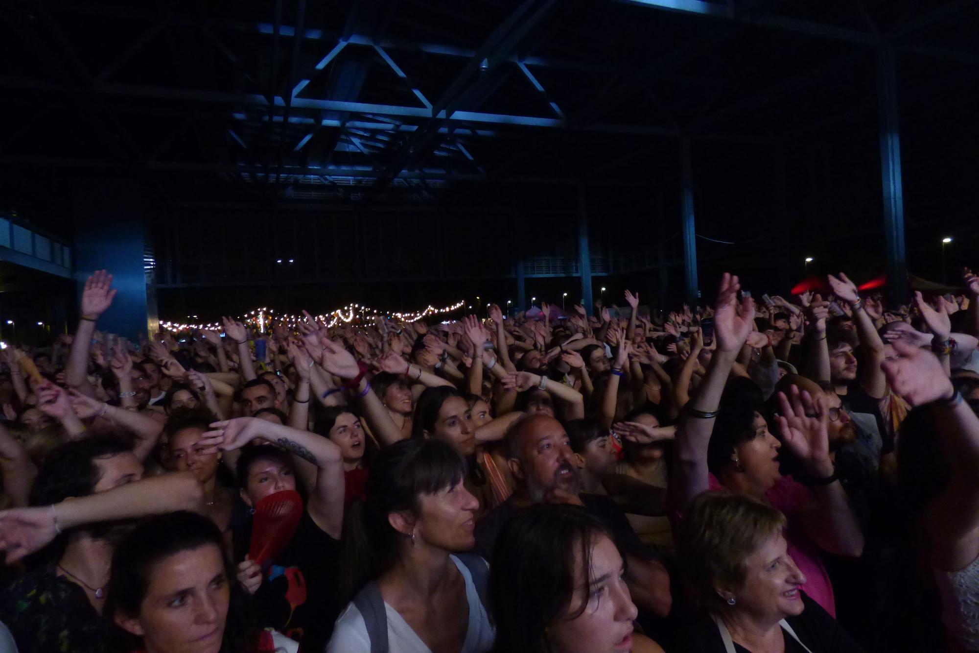 Figueres es desborda amb la tercera nit del festival acústica