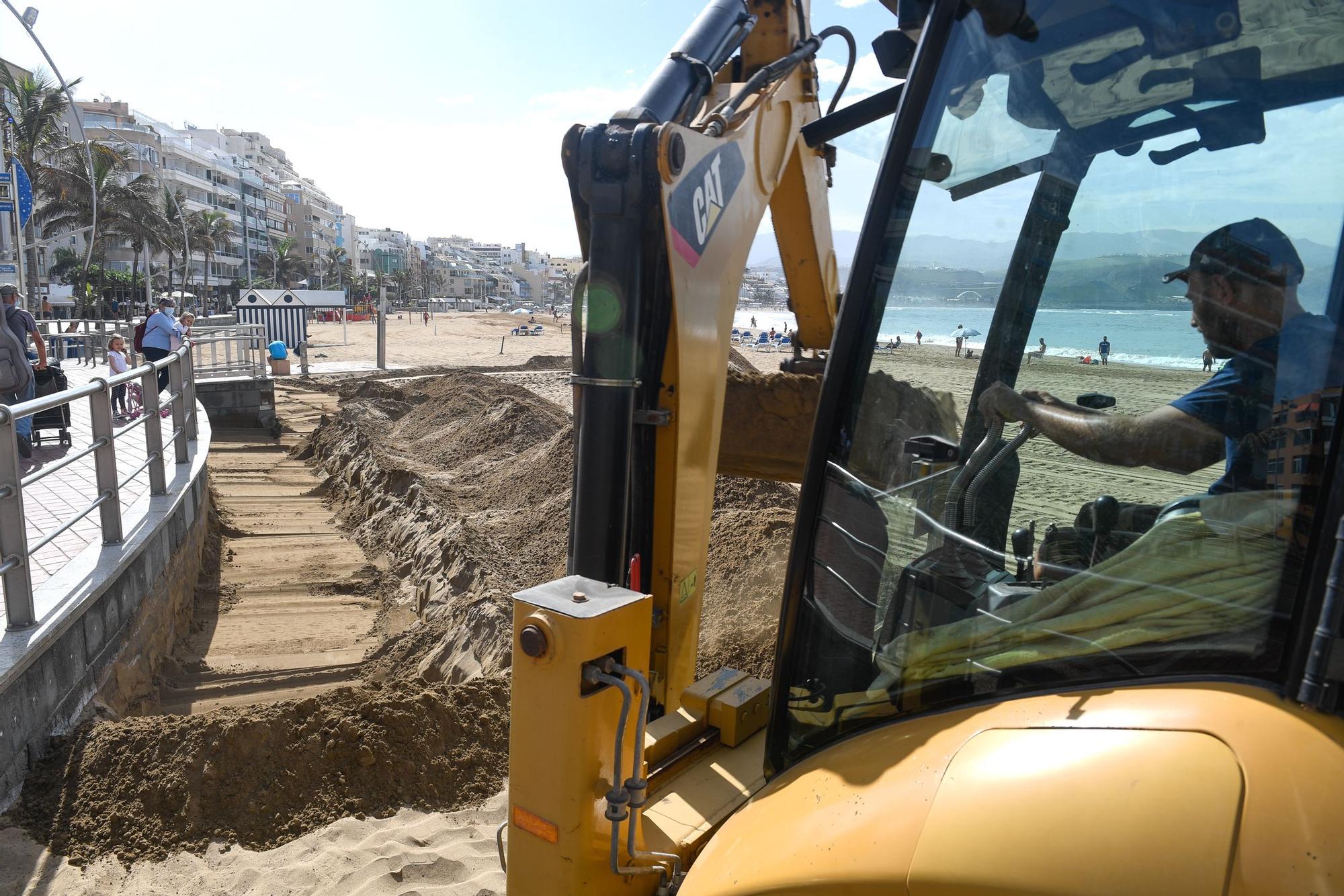 Las Canteras prepara la Navidad