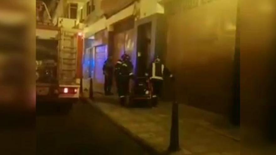 Dos afectados por inhalación de humo en el incendio de una vivienda