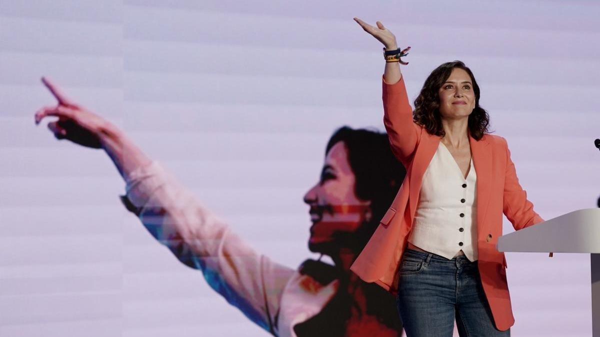 Isabel Díaz Ayuso en el acto de cierre de campaña en Madrid.