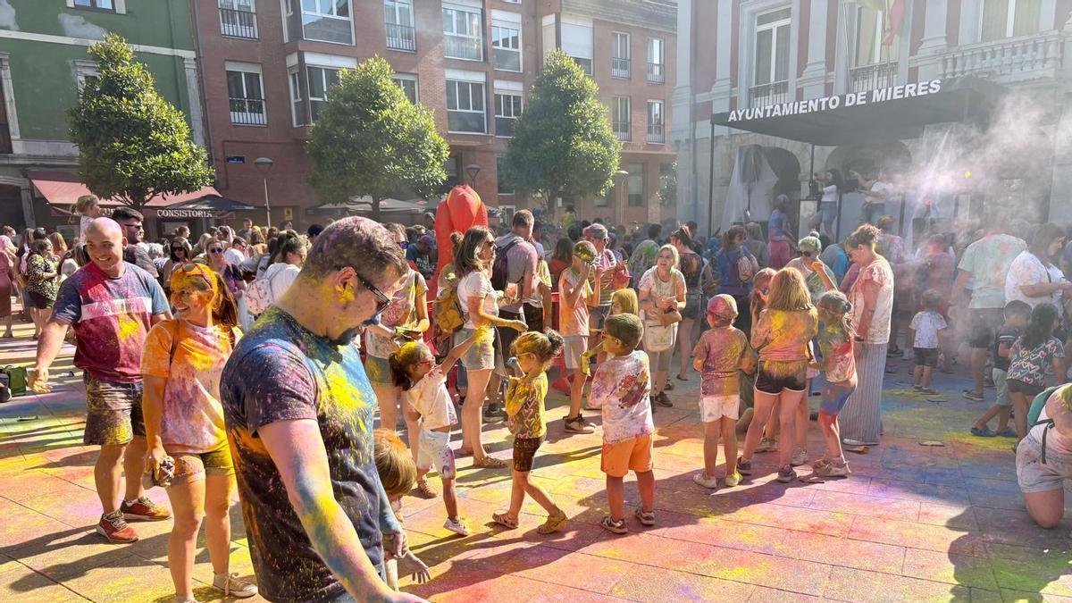 "Holy party" en las fiestas de San Xuan, en Mieres
