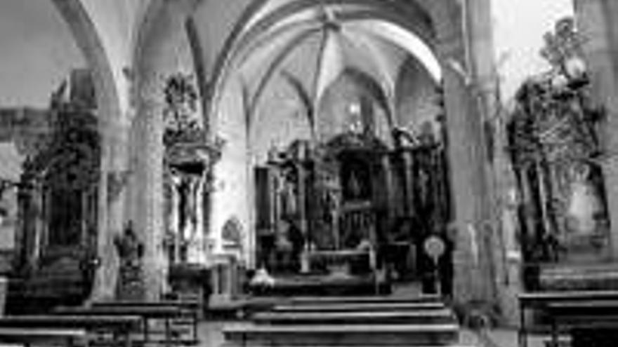 La concatedral acoge hasta el día 7 el triduo a la Virgen del Rosario