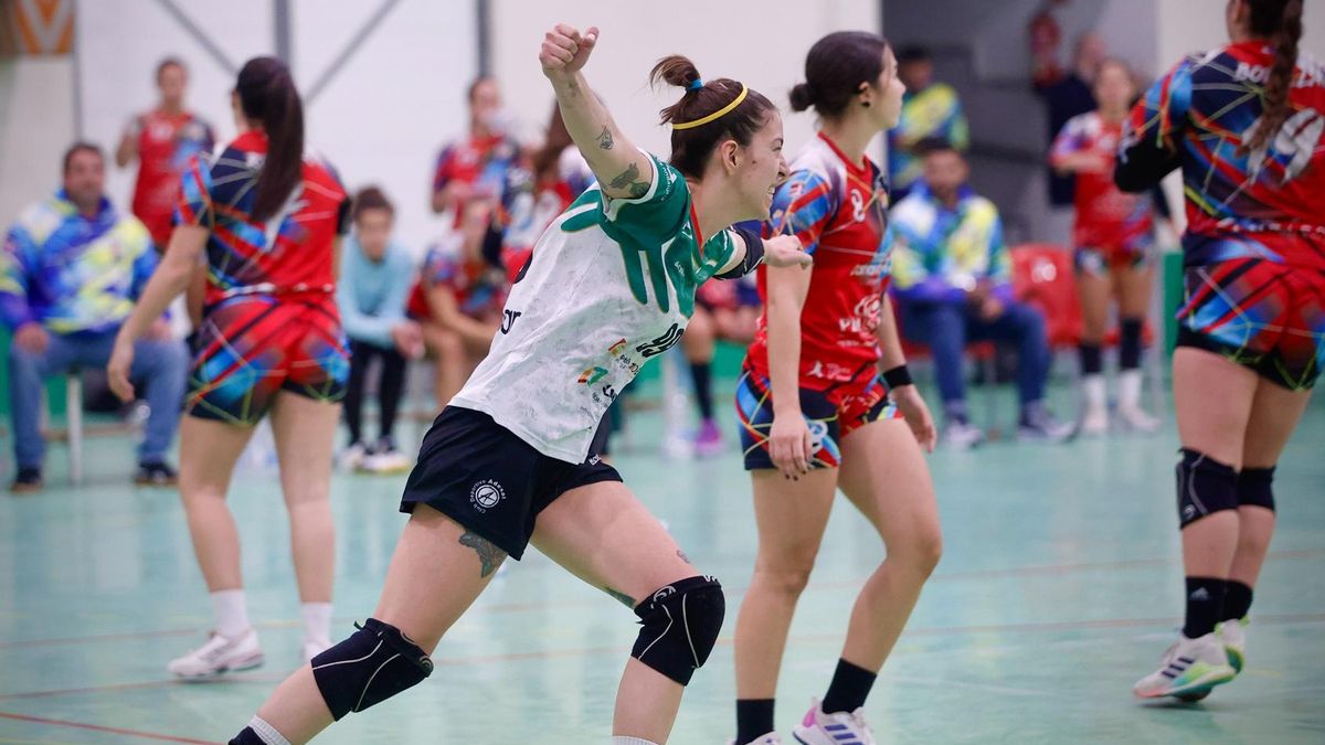 Andrea Roda celebra un gol.